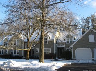 6 Chatsworth Rd, Granby, CT 06035