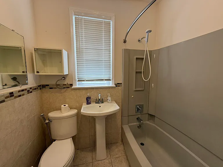 268 Columbia Ave #2 — Photo 22