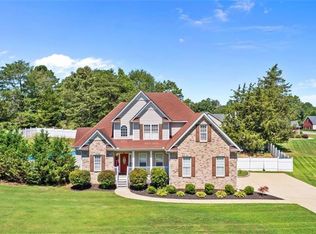 35 Valley Edge Dr, Rockmart, GA 30153