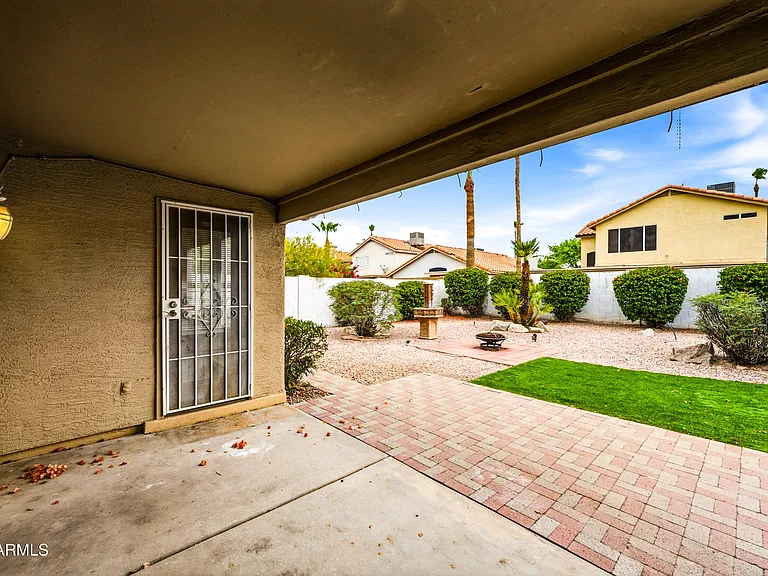 1244 E Angela Dr — Photo 7