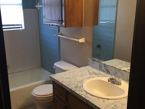 5th image of 610 E 134th Pl S