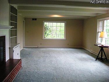 5th image of 1572 Hawthorne Dr
