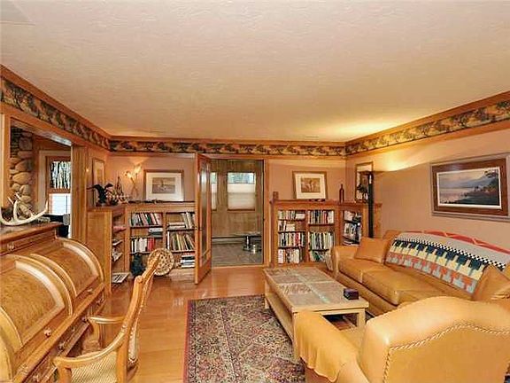 5th image of 1021 Tuckahoe St #13/6
