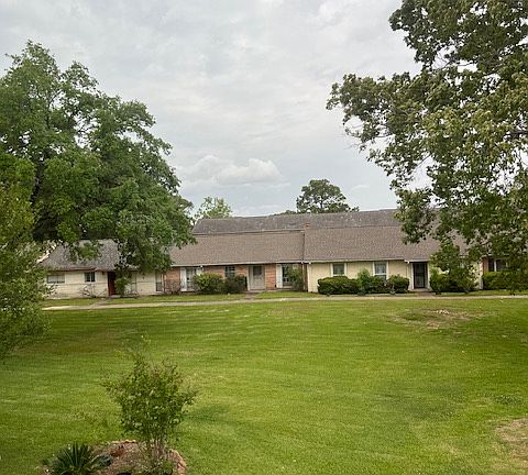 2nd image of 8372 Leamont Dr