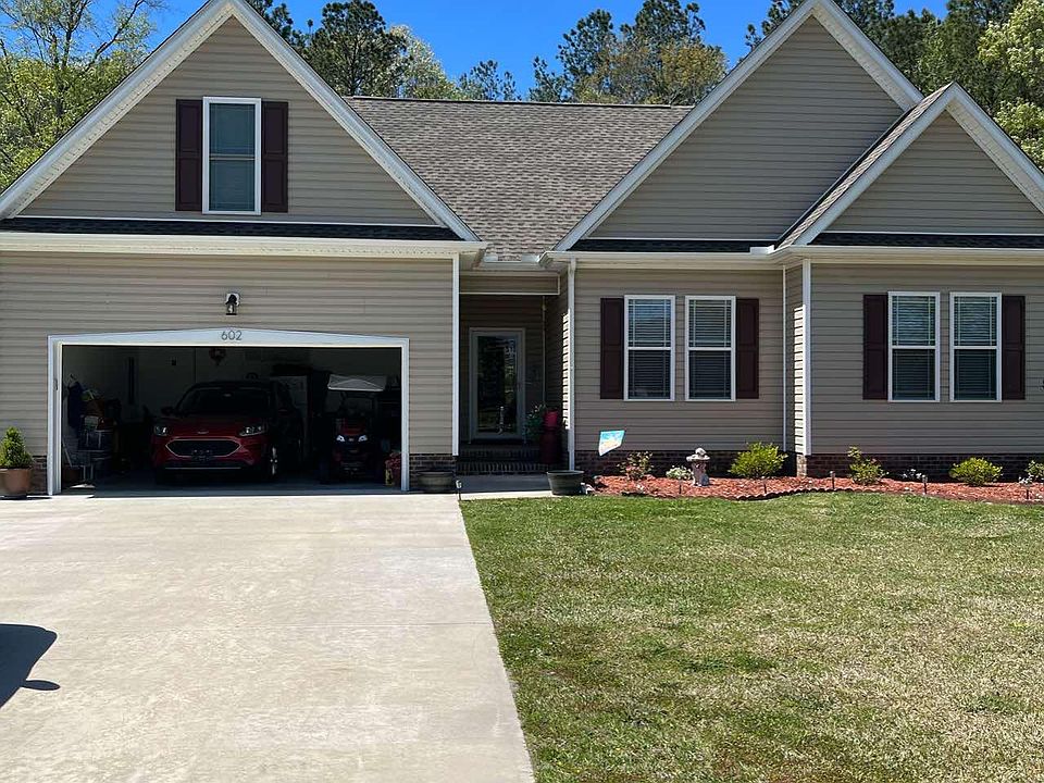 1st image of 602 Princess Anne Cir