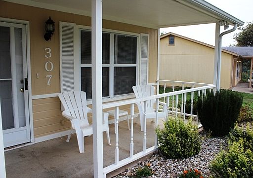 2nd image of 307 Palomino Ln