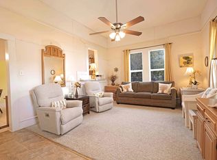 201 3rd St, Krum, TX 76249