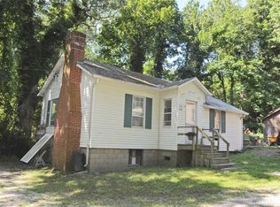 595 Bayville Rd, Locust Valley, NY 11560