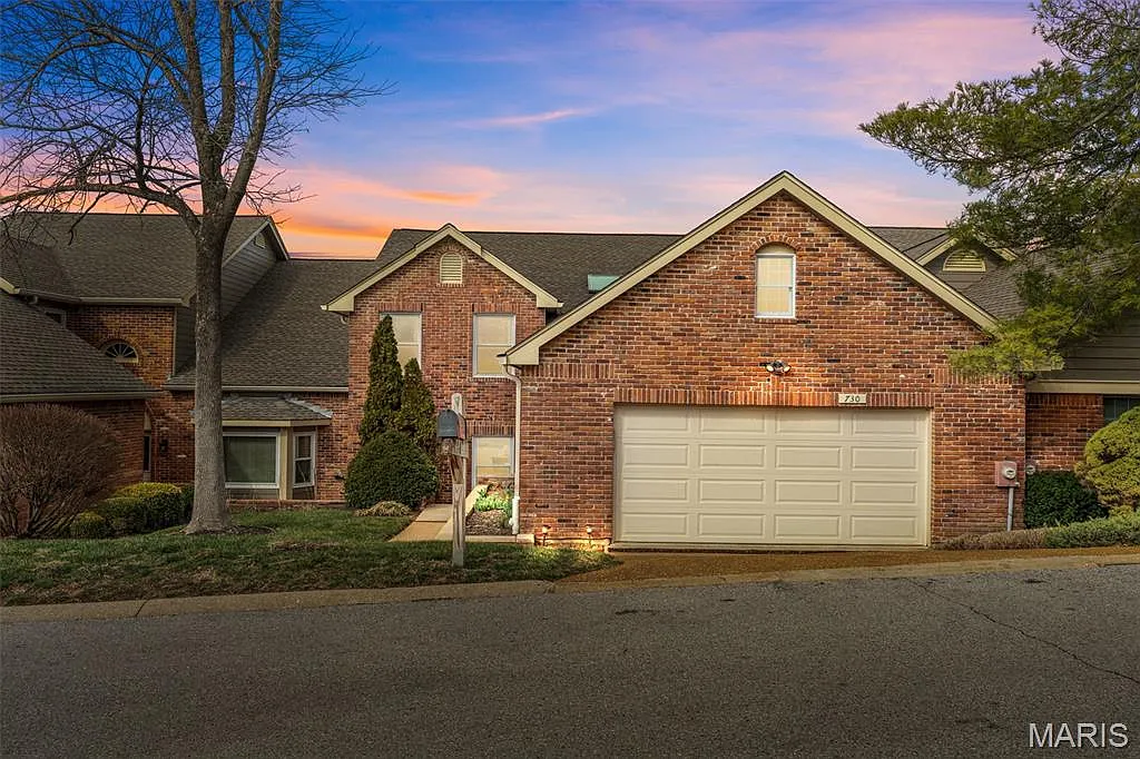 730 Willow Spring Hill Ct photo 1