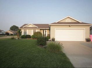 57800 Arbor Dale Ct, Elkhart, IN 46517