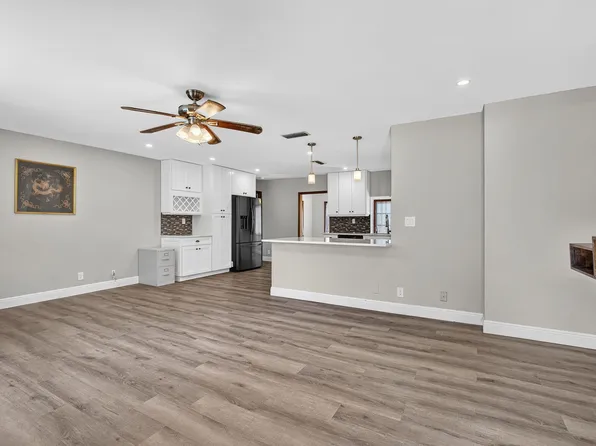 13175 54th Street N, The Acreage, FL 33411