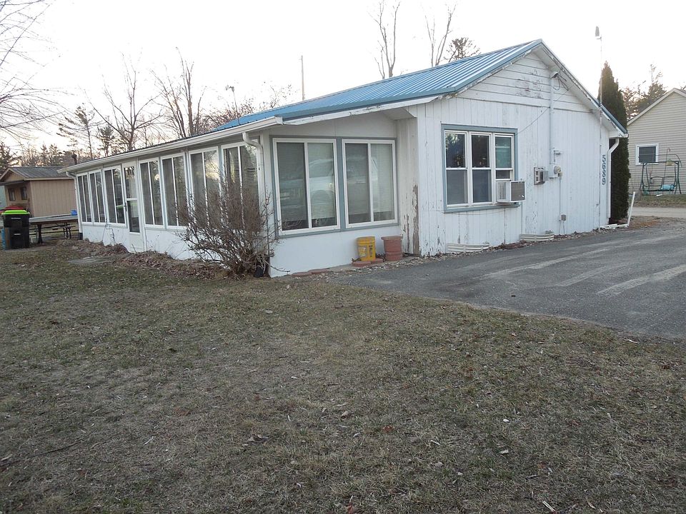 1st image of 5689 Island Dr
