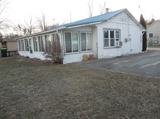 5689 Island Dr, Beaverton, MI 48612