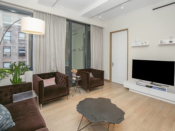 3rd image of 90 Lexington Ave APT 8F