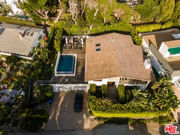 31851 Sea Level Dr, Malibu, CA 90265