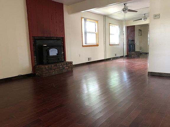 3rd image of 35 Fenway Cir Fl 1