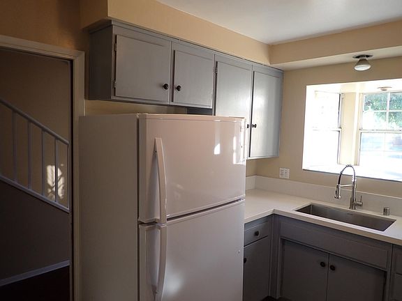 4th image of 8001 Cornflower Cir