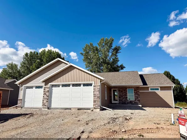 W6842 McAllister Cir, Greenville, WI 54942