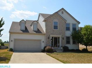 107 Arrow Wood Ct, Etna, OH 43062