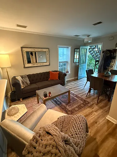 1808 Ashwood Ave #C Photo 1 1808 Ashwood Ave #C Photo 1