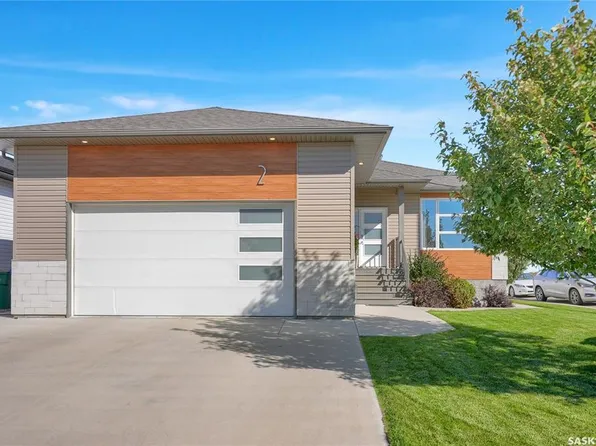 2 Broda TERRACE, Moose Jaw, SK S6J 0E1