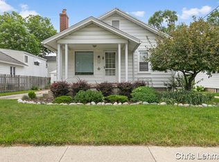 907 Graceland St NE, Grand Rapids, MI 49505