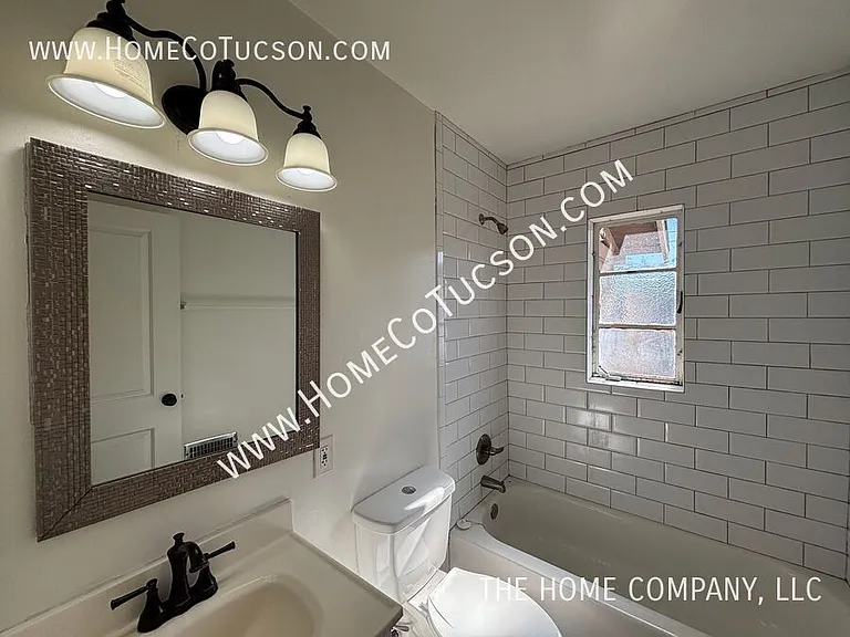 833 W Jacinto St — Photo 36