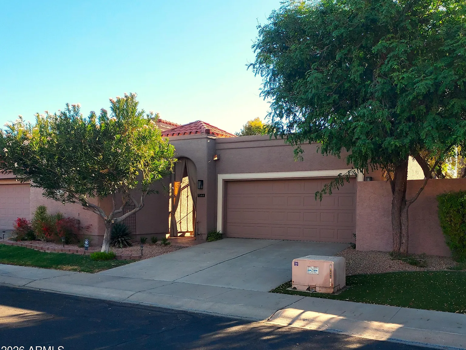 3 bed, 3.0 bath, 1773 sqft, $4,100 — Photo 2