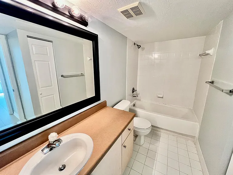 4021 San Marino Blvd #202 — Photo 9