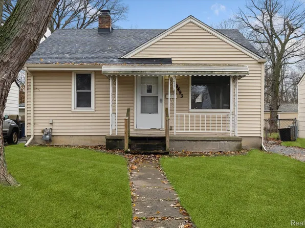 19493 Indian, Redford, MI 48240