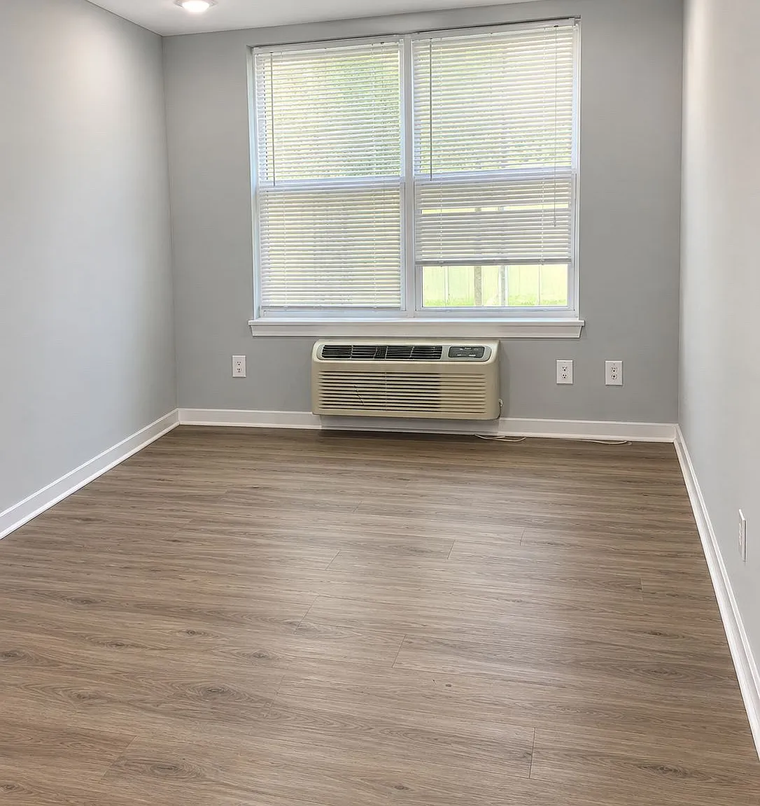 2 bed, $2,045 — Photo 3