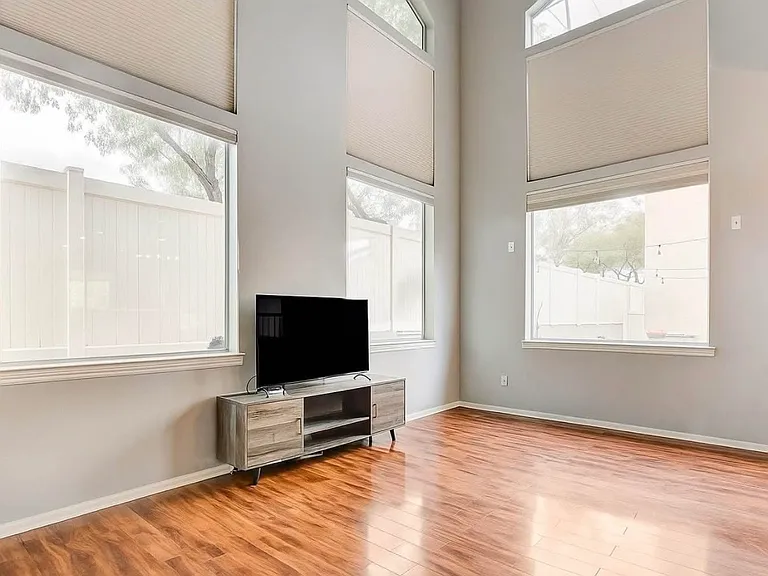 10295 Cherry Brook St — Photo 14