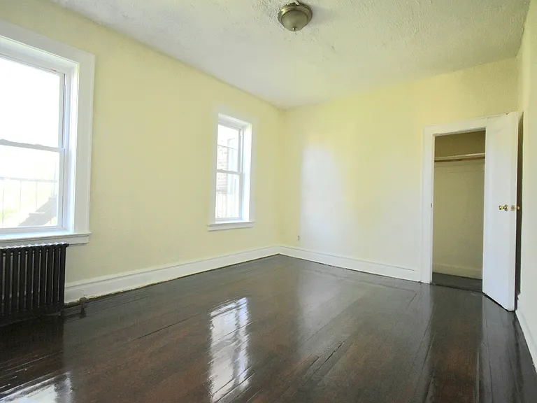 148 Chancellor Ave #B-7 — Photo 6