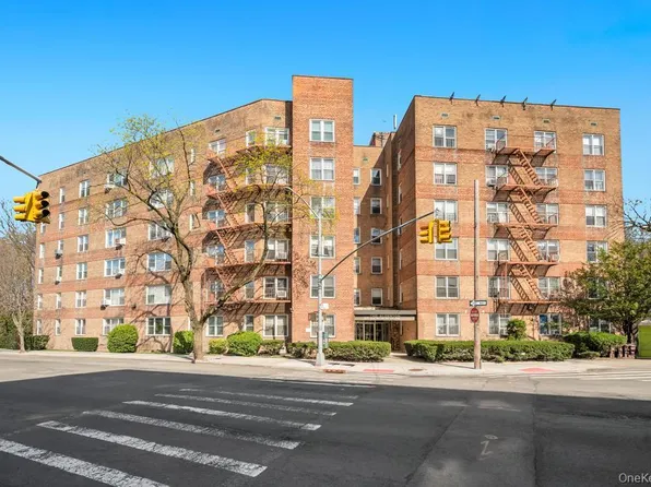 74-45 Yellowstone Boulevard #5G, Rego Park, NY 11374