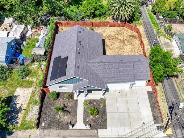 403 Niles Ave, Roseville, CA 95678