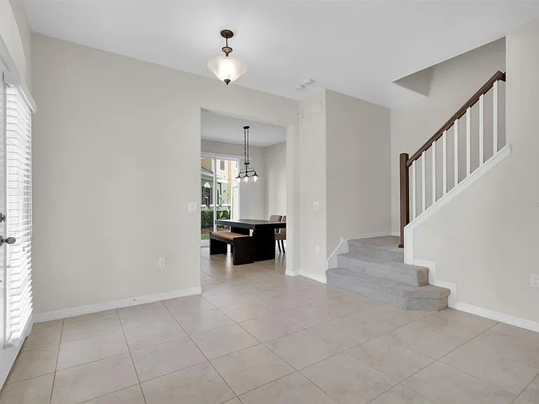 1041 Laurel Ridge Ln — Photo 26