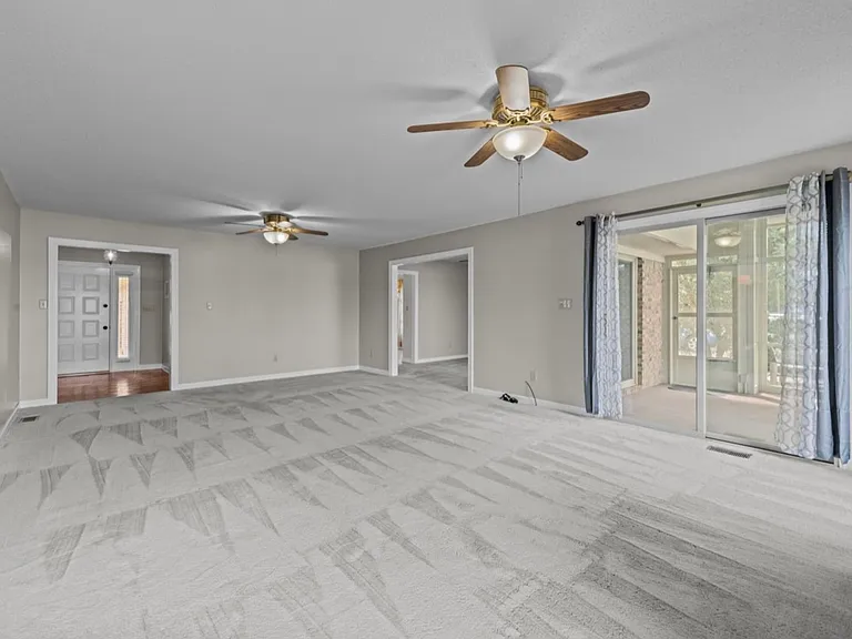 6012 Cardinal Dr — Photo 11