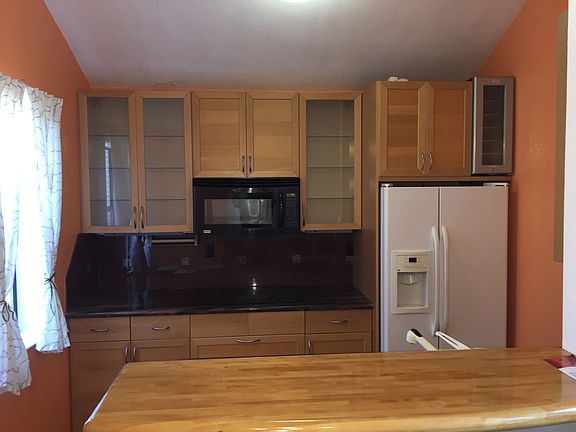 3rd image of 1437 Rocklin Ct