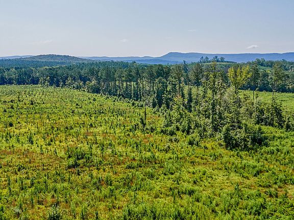 3rd image of 1 Back Valley Rd