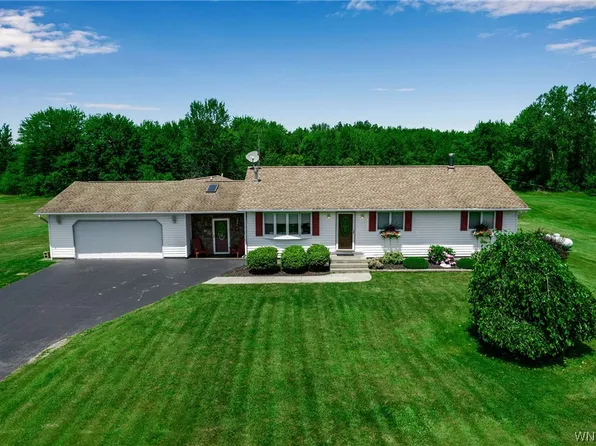 1480 Gowans Rd, Angola, NY 14006