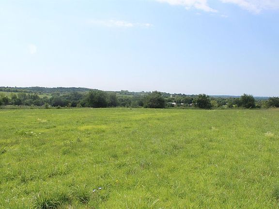 4th image of Waynes Trace Road