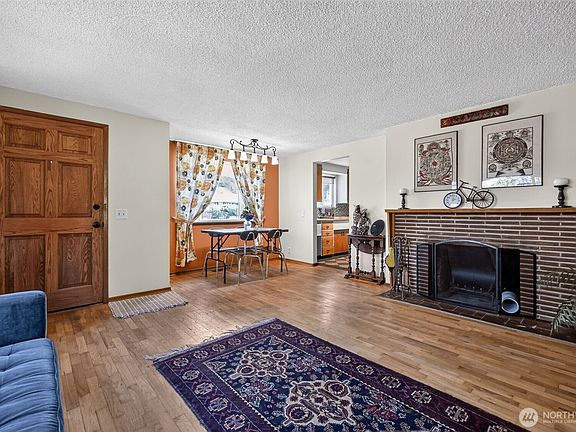 4th image of 9219 26th Avenue SW