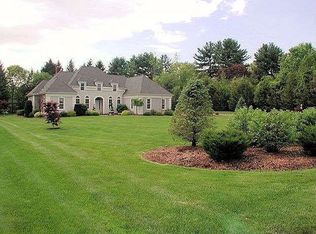 2 Stepping Stone Dr, Broad Brook, CT 06016