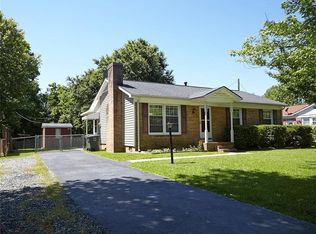 2403 Phoenix Dr, Greensboro, NC 27406