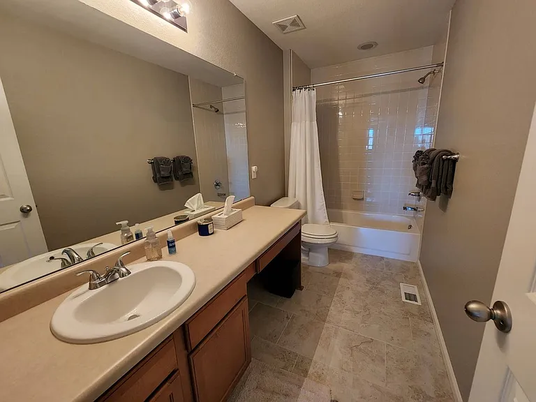 7114 Laurel Cherry Ct — Photo 10