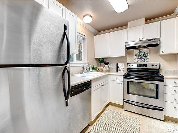 5th image of 23410 18th Ave S APT K202