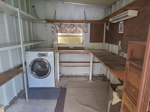4th image of 4633 Dove Dr