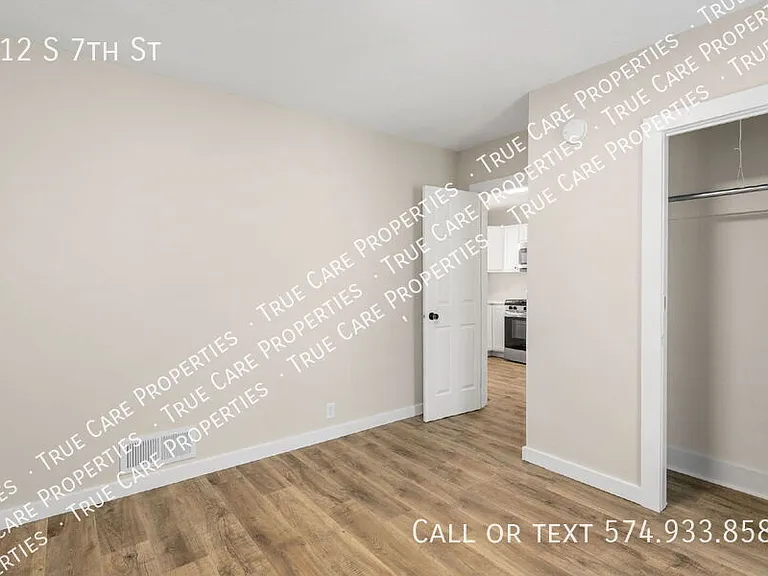 212 S 7th St — Photo 12