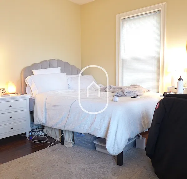 93 Hillside St #4 — Photo 13