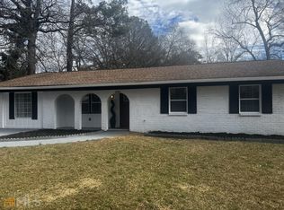 2204 Emerald Castle Dr, Decatur, GA 30035